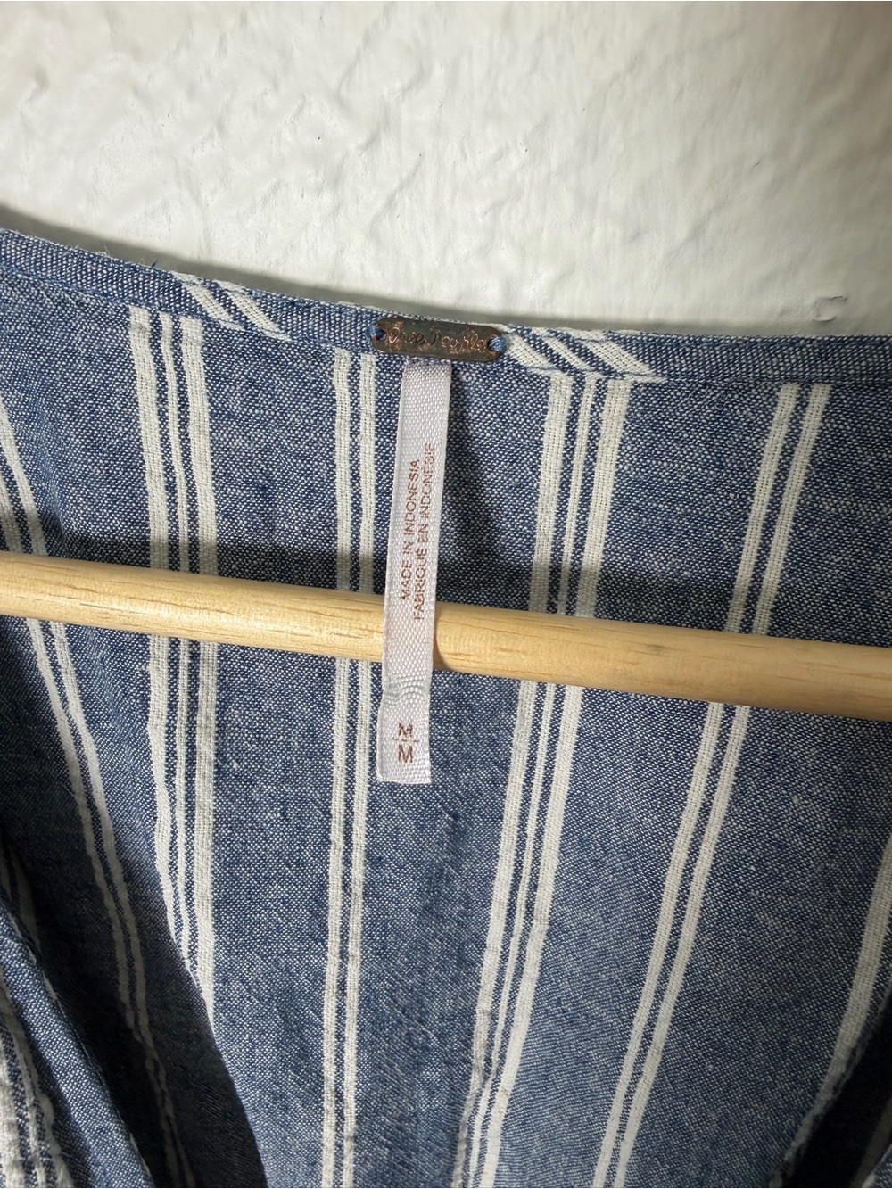 Free People Medium Blue Striped Linen Dress Deep V Neck Pockets Boho - Picture 5 of 10